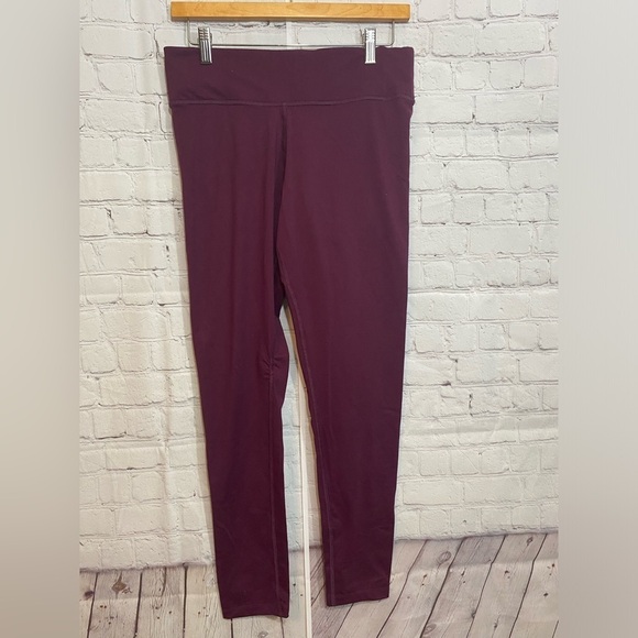 Victoria Secret Pink Womens Size Medium Deep Plum Workout Yoga Exercise Pants - Picture 1 of 5
